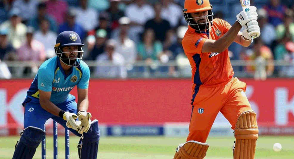 পাওয়ারপ্লের পরে যে বিশ ওভার এশীয় ক্রিকেটের ভাগ্য লেখে